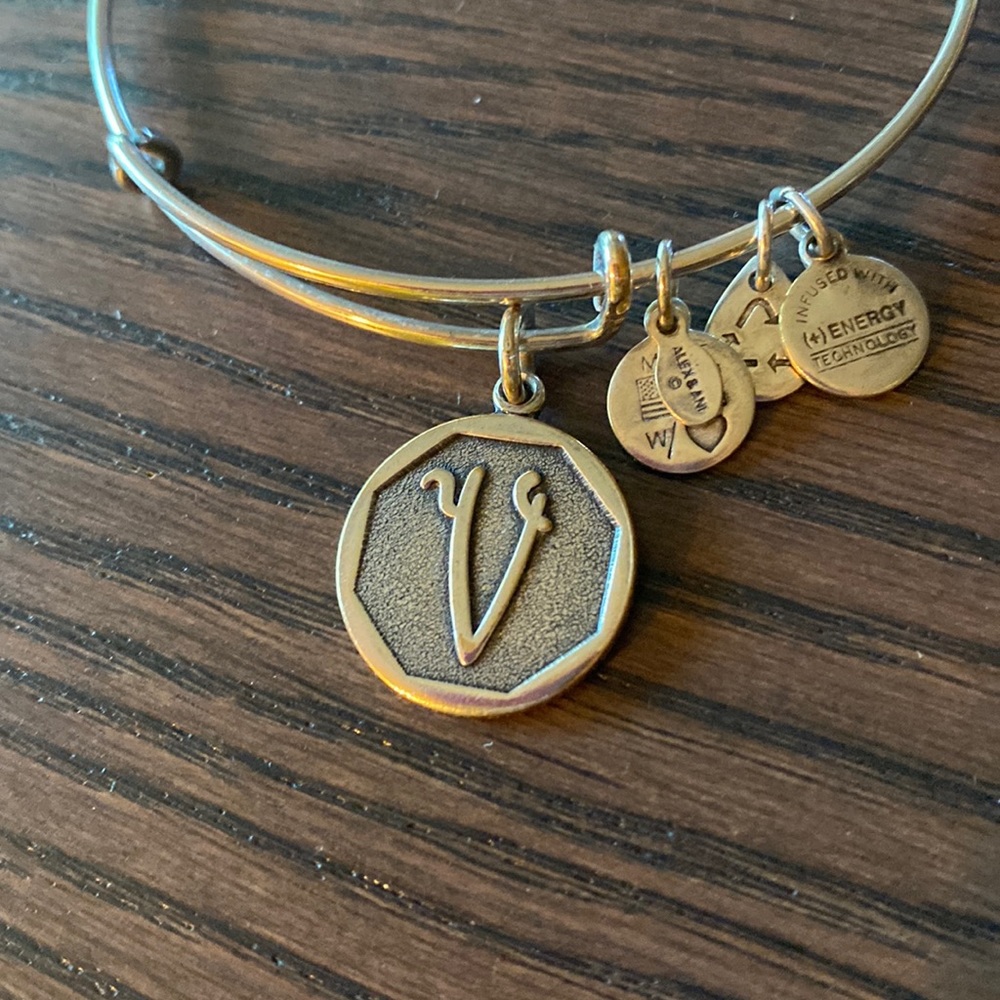Letter “V” Alex and Ani